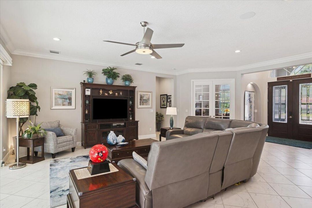 For Sale: $1,175,000 (3 beds, 3 baths, 2794 Square Feet)