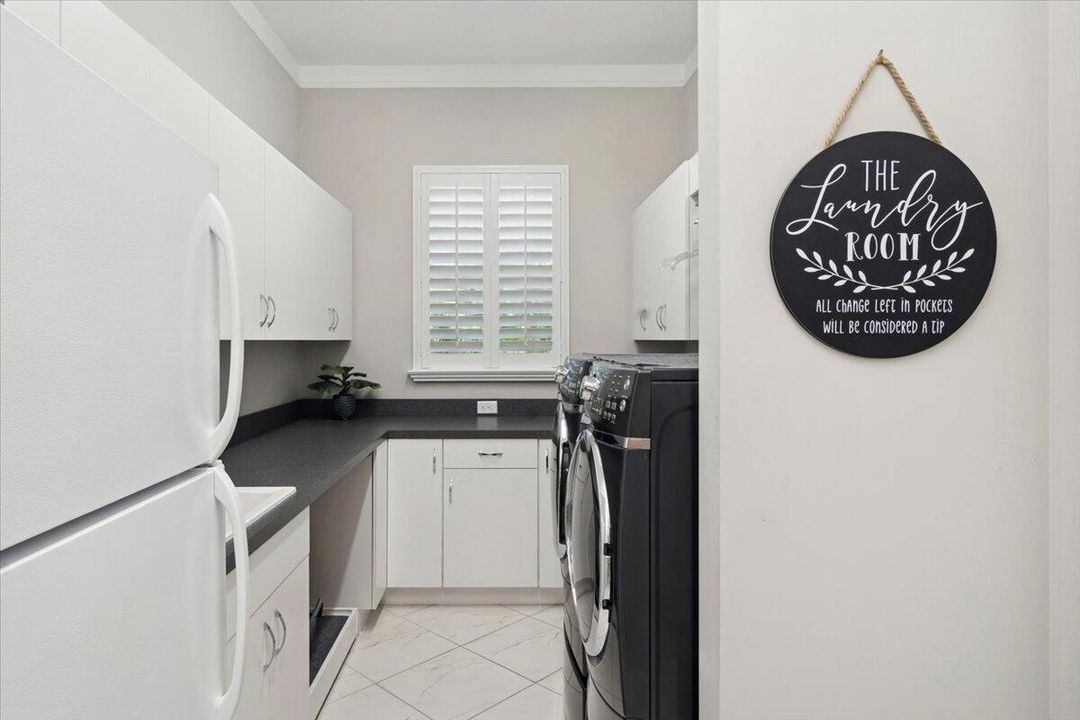 For Sale: $1,175,000 (3 beds, 3 baths, 2794 Square Feet)