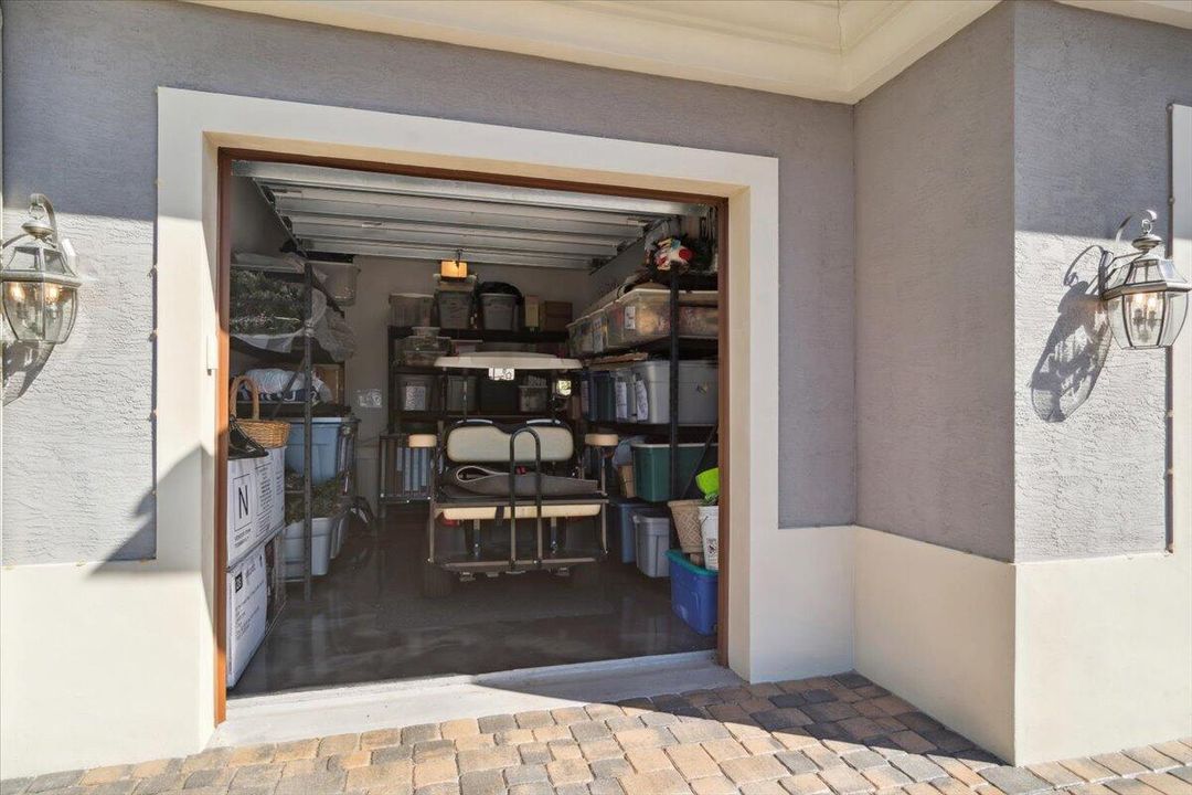 For Sale: $1,175,000 (3 beds, 3 baths, 2794 Square Feet)