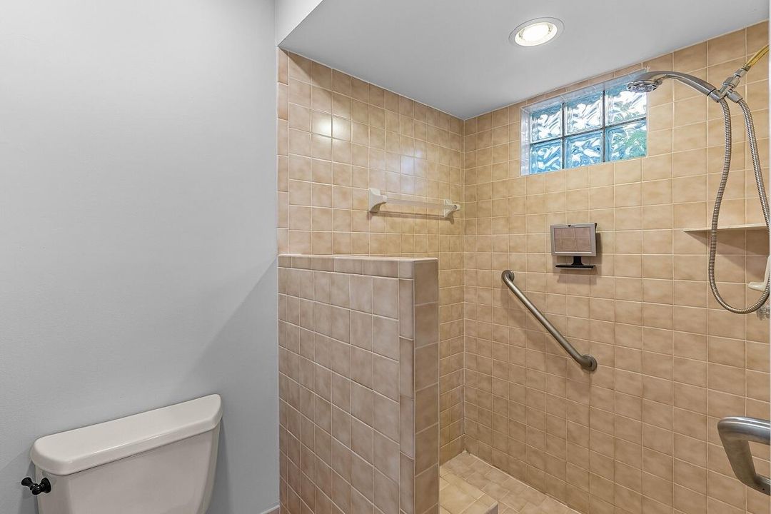 For Sale: $649,900 (3 beds, 2 baths, 2080 Square Feet)