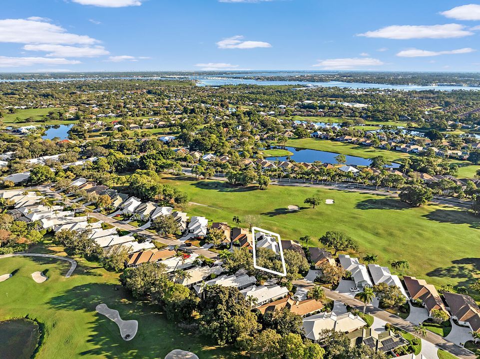 For Sale: $649,900 (3 beds, 2 baths, 2080 Square Feet)