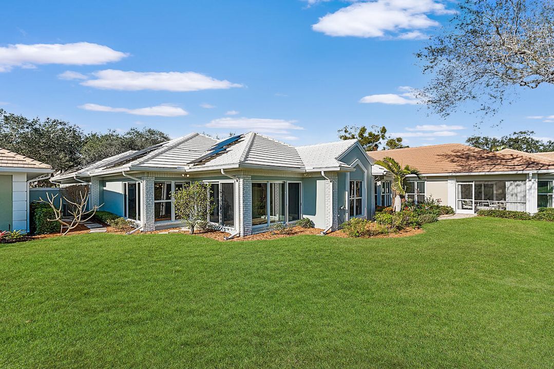 For Sale: $649,900 (3 beds, 2 baths, 2080 Square Feet)