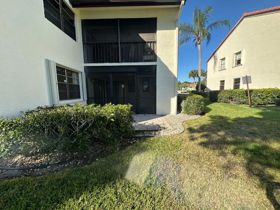 For Sale: $220,000 (3 beds, 2 baths, 1335 Square Feet)