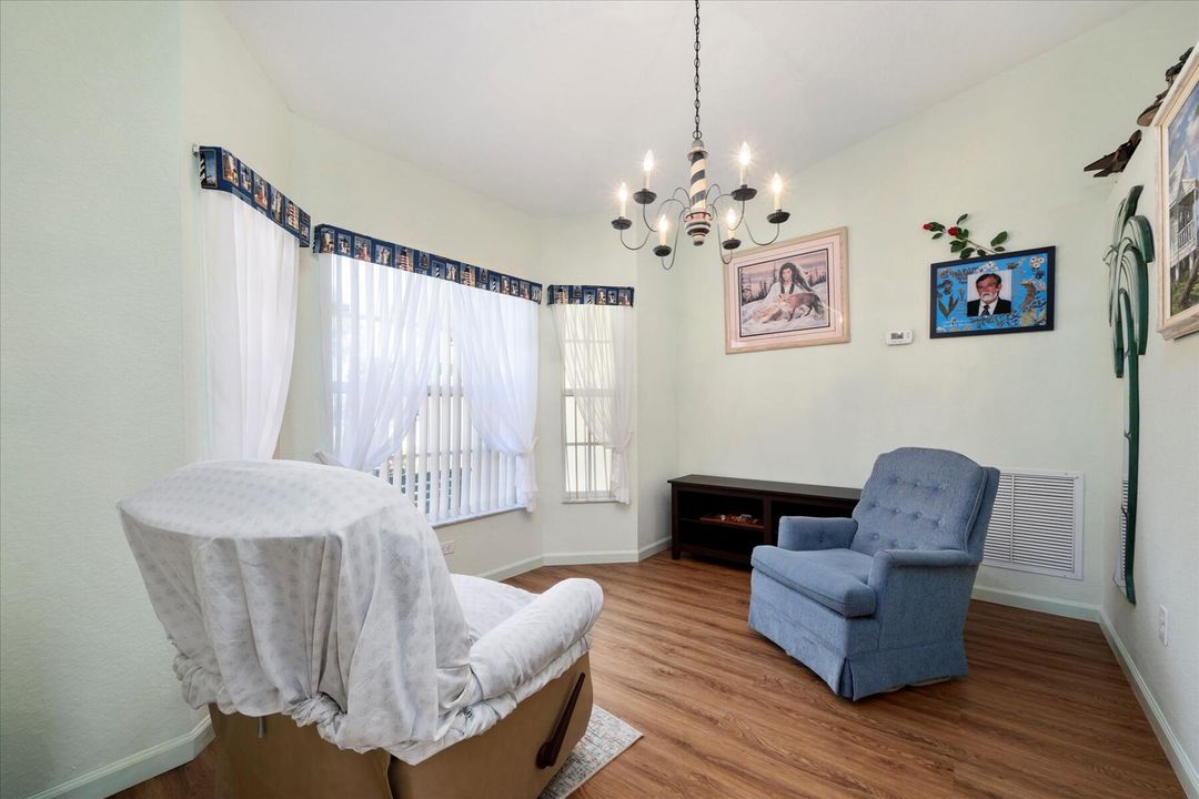 For Sale: $384,000 (3 beds, 2 baths, 1696 Square Feet)