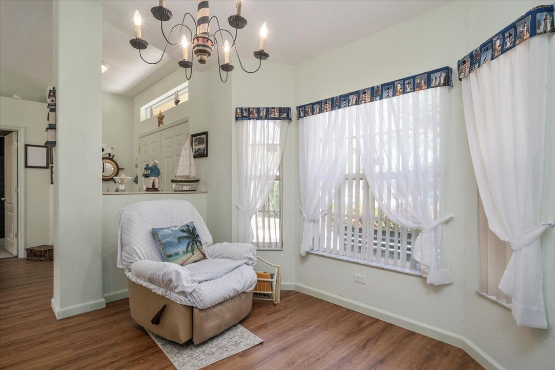 For Sale: $384,000 (3 beds, 2 baths, 1696 Square Feet)