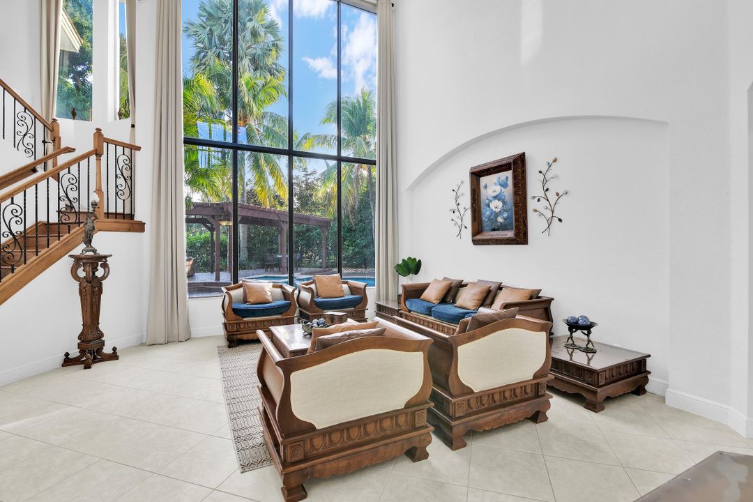 For Rent: $9,000 (6 beds, 4 baths, 4709 Square Feet)