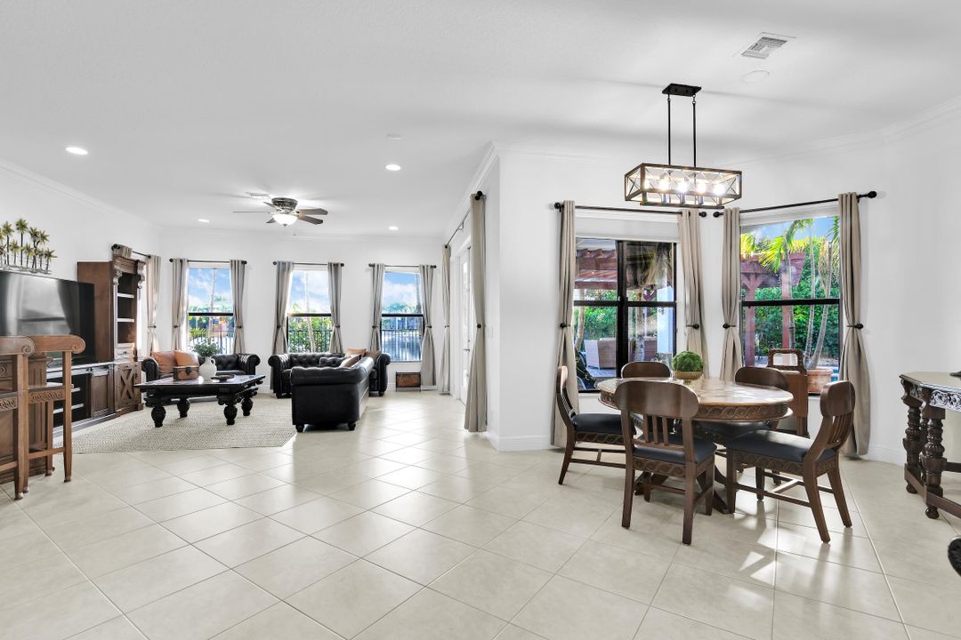 For Rent: $9,000 (6 beds, 4 baths, 4709 Square Feet)