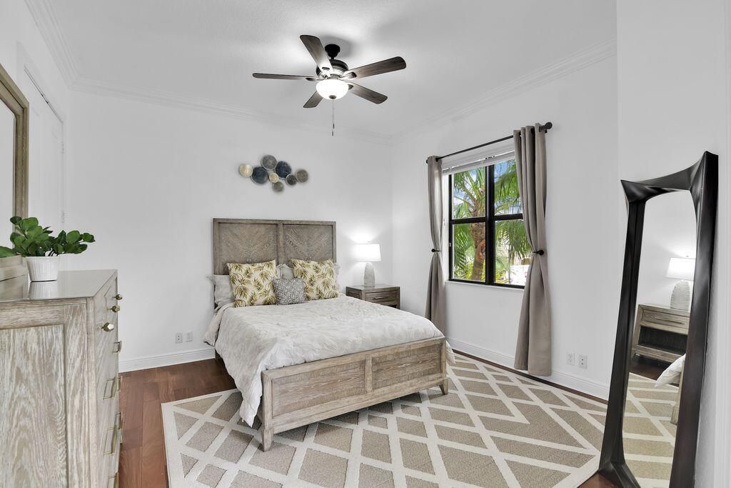 For Rent: $9,000 (6 beds, 4 baths, 4709 Square Feet)