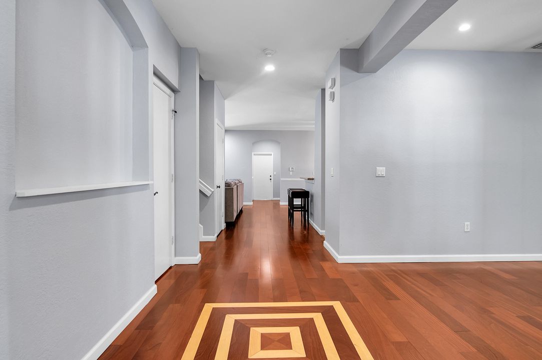 For Sale: $749,735 (5 beds, 3 baths, 3039 Square Feet)