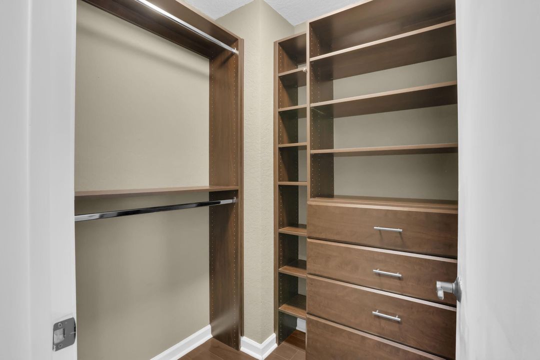 For Sale: $749,735 (5 beds, 3 baths, 3039 Square Feet)