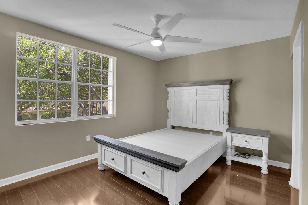 For Sale: $749,735 (5 beds, 3 baths, 3039 Square Feet)