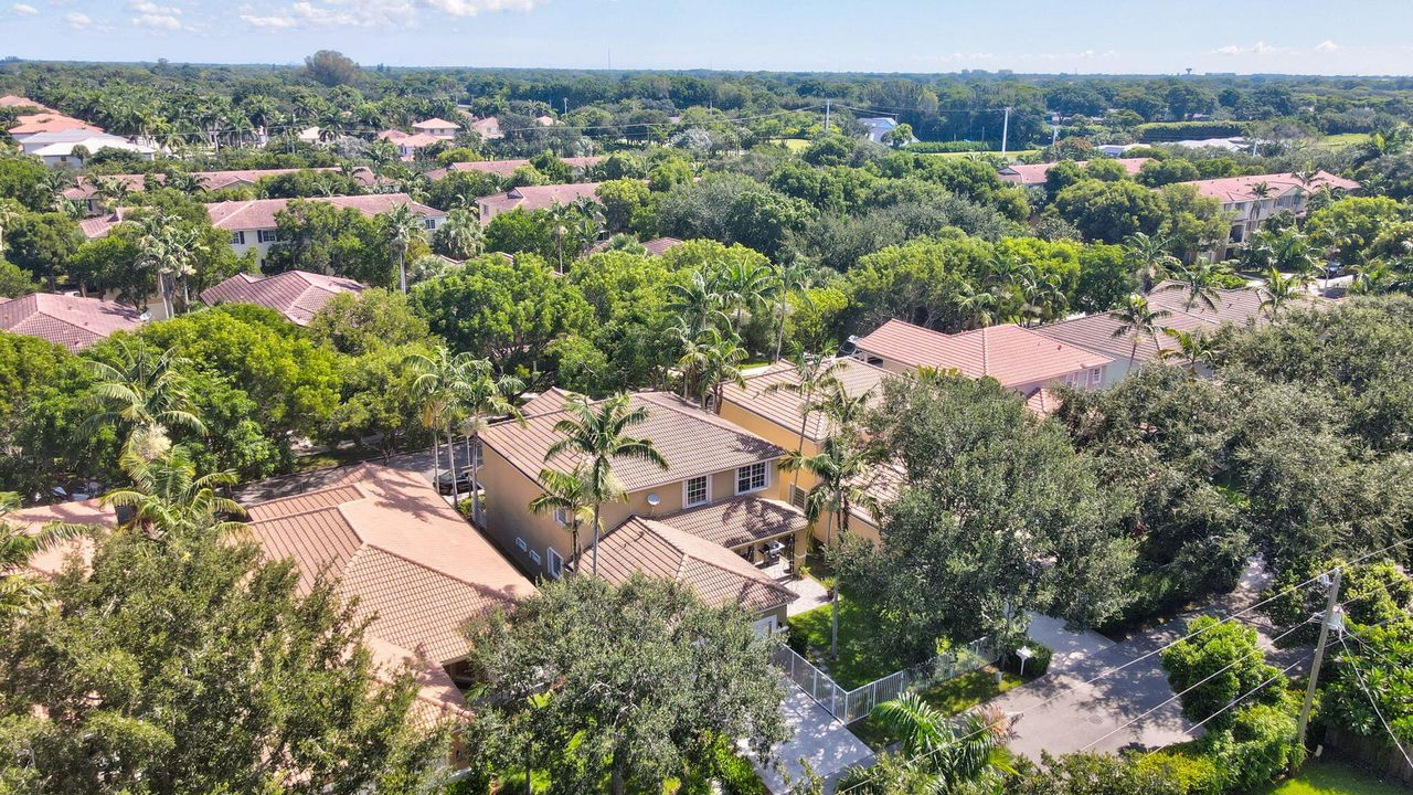 For Sale: $749,735 (5 beds, 3 baths, 3039 Square Feet)