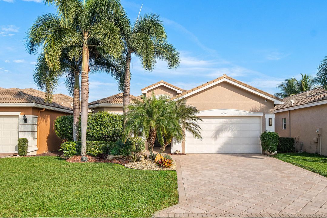 For Sale: $1,049,000 (3 beds, 3 baths, 2309 Square Feet)