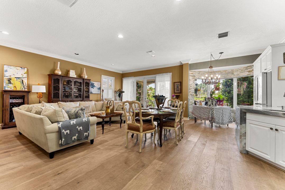 En Venta: $2,250,000 (3 camas, 3 baños, 2884 Pies cuadrados)