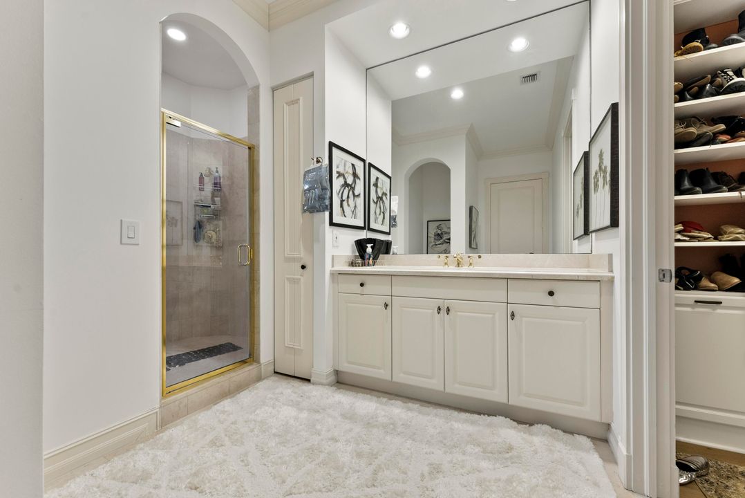 En Venta: $2,250,000 (3 camas, 3 baños, 2884 Pies cuadrados)