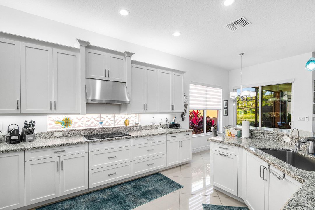 For Sale: $1,049,000 (3 beds, 3 baths, 2309 Square Feet)