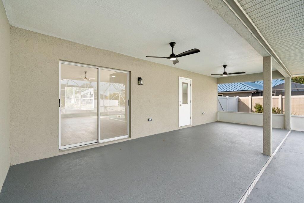 En Venta: $399,900 (4 camas, 2 baños, 1554 Pies cuadrados)