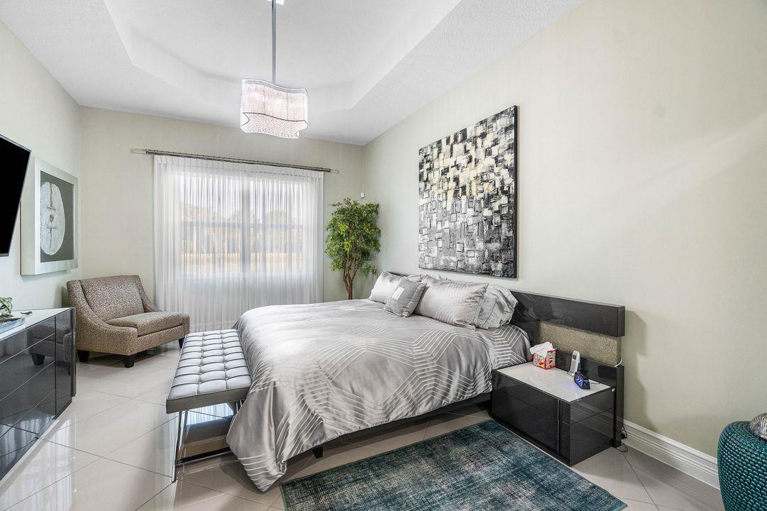 For Sale: $1,049,000 (3 beds, 3 baths, 2309 Square Feet)