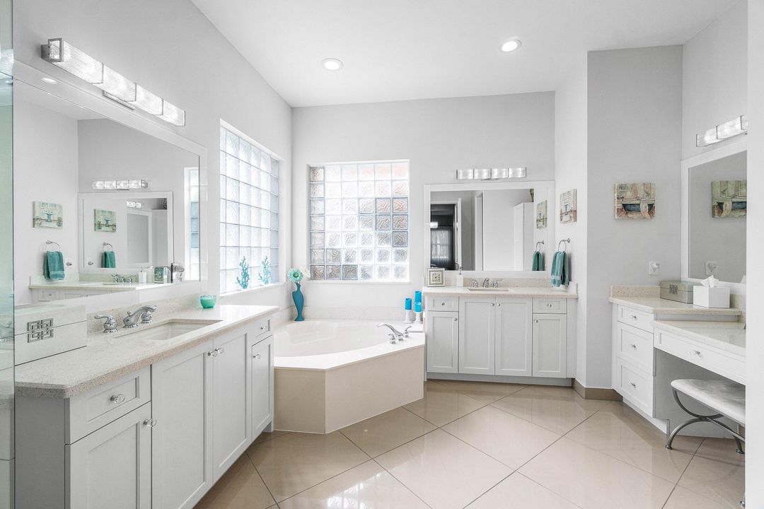 For Sale: $1,049,000 (3 beds, 3 baths, 2309 Square Feet)