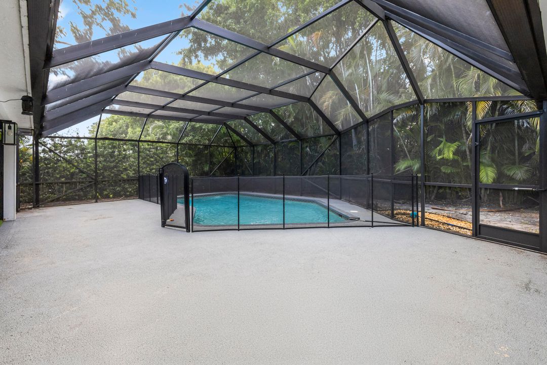 For Sale: $999,999 (3 beds, 2 baths, 2034 Square Feet)