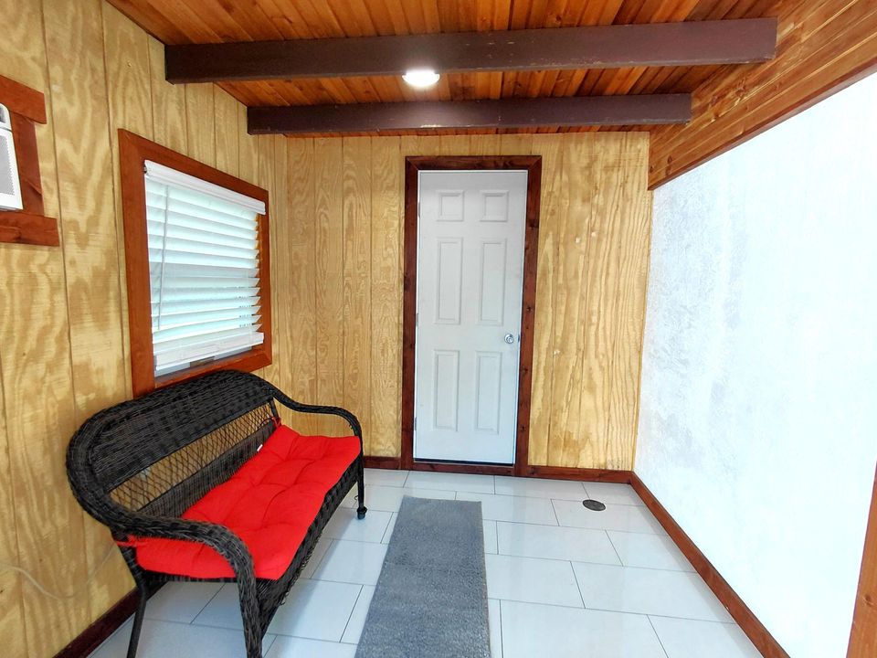 В аренду: $1,400 (1 спален, 1 ванн, 550 Квадратных фут)