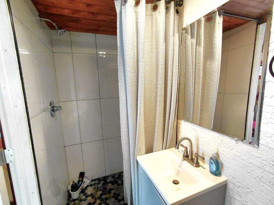 В аренду: $1,400 (1 спален, 1 ванн, 550 Квадратных фут)