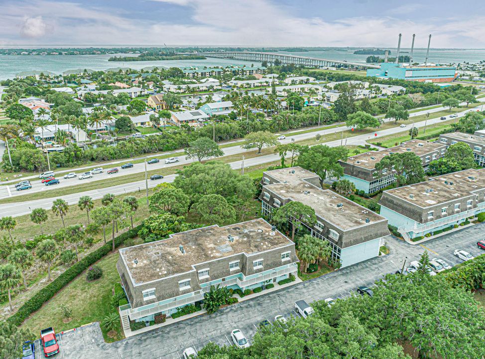 На продажу: $179,000 (2 спален, 2 ванн, 1152 Квадратных фут)