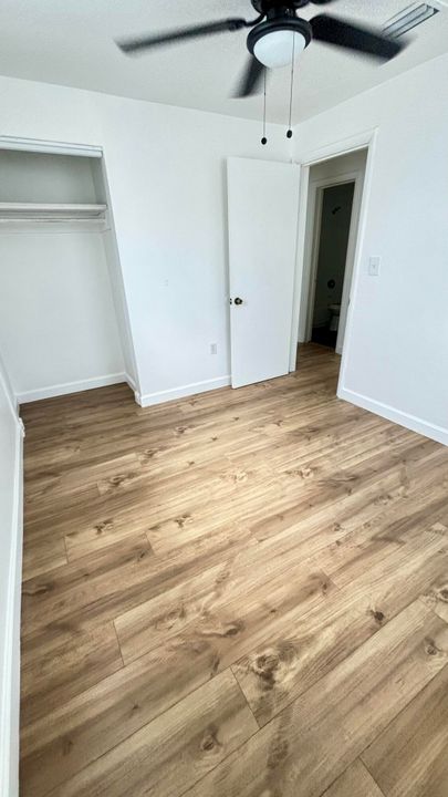 На продажу: $424,900 (4 спален, 2 ванн, 1082 Квадратных фут)