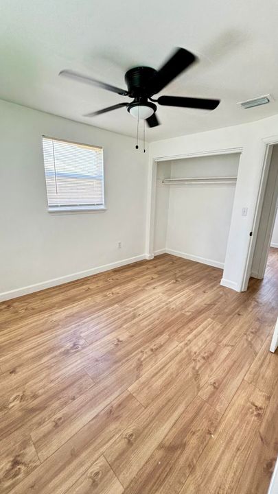 На продажу: $424,900 (4 спален, 2 ванн, 1082 Квадратных фут)