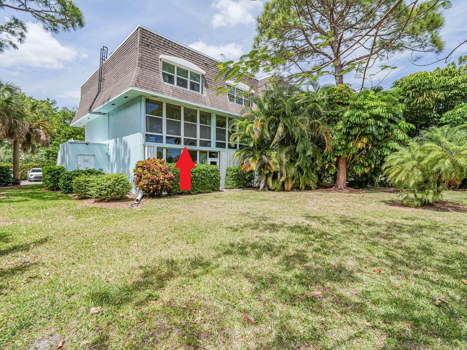 На продажу: $179,000 (2 спален, 2 ванн, 1152 Квадратных фут)