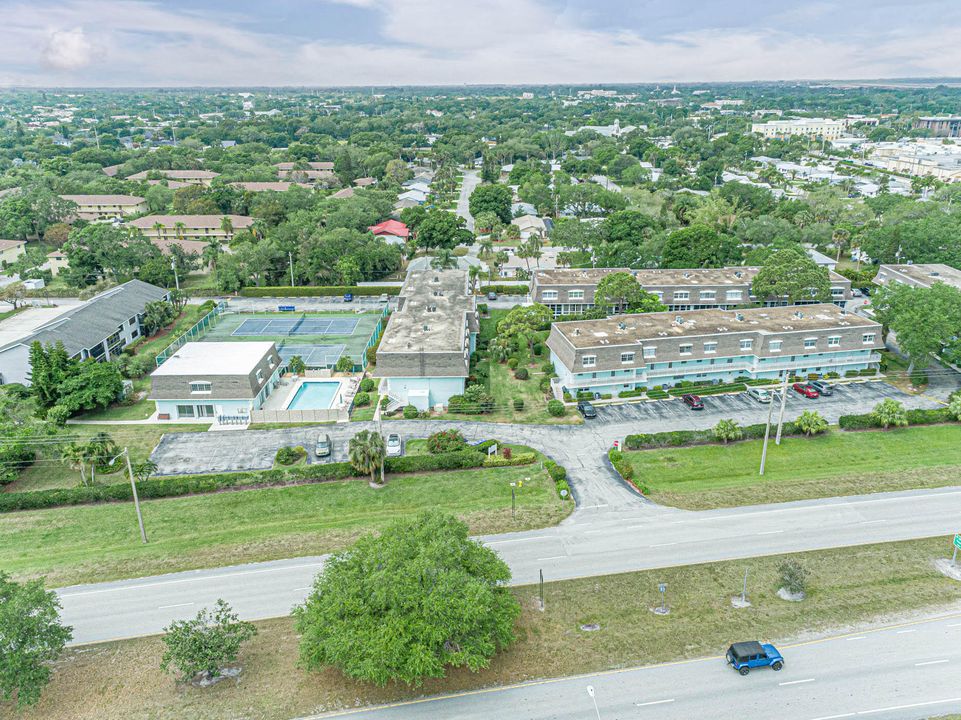 На продажу: $179,000 (2 спален, 2 ванн, 1152 Квадратных фут)