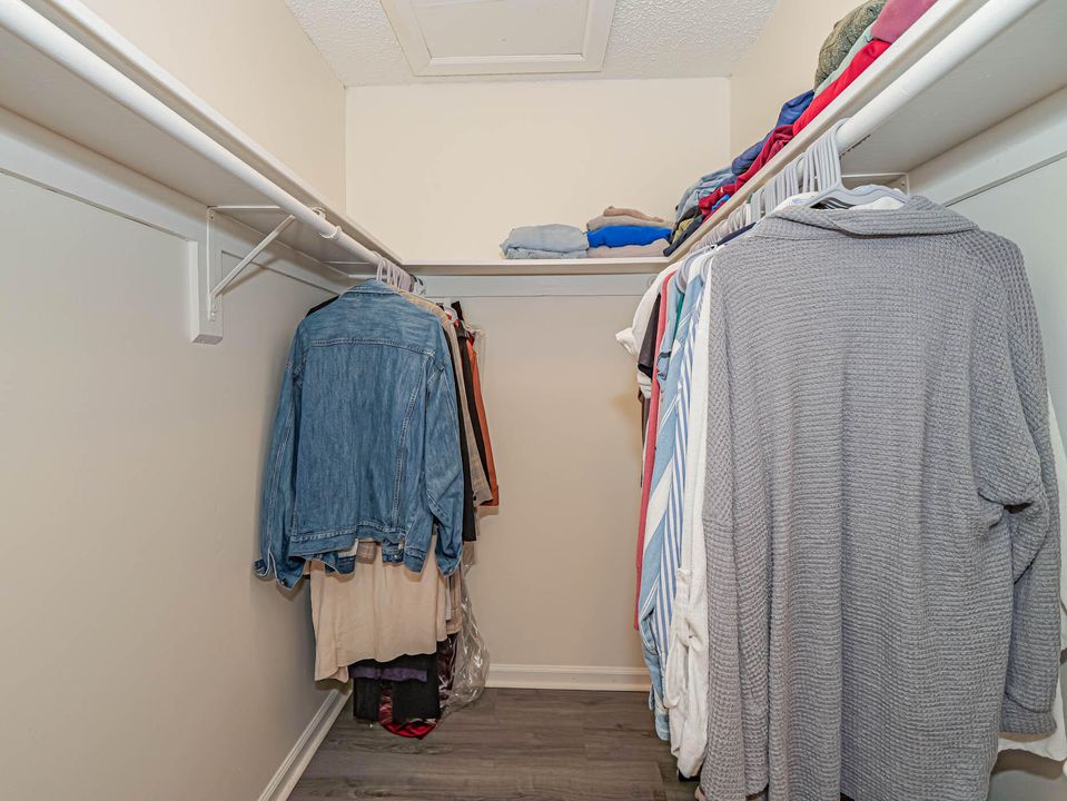 На продажу: $179,000 (2 спален, 2 ванн, 1152 Квадратных фут)