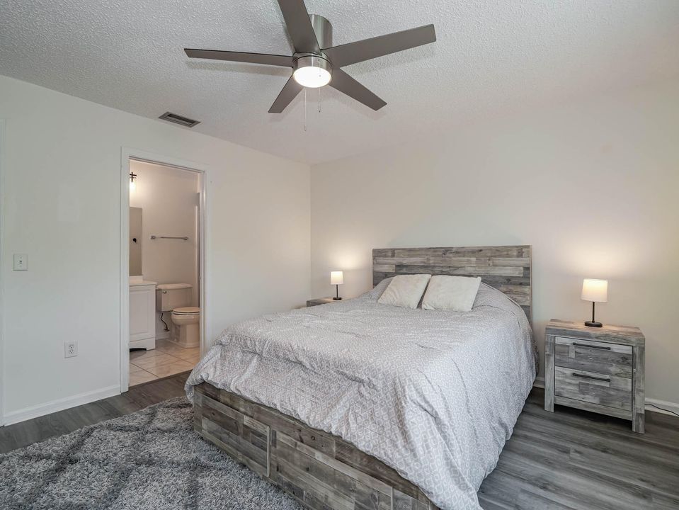 На продажу: $179,000 (2 спален, 2 ванн, 1152 Квадратных фут)