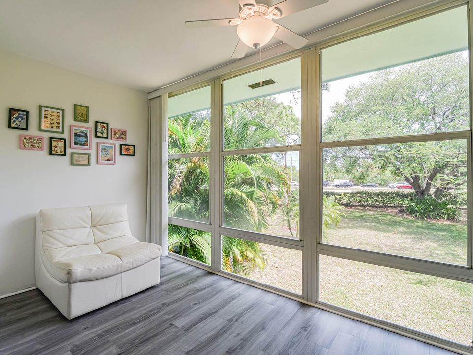 На продажу: $179,000 (2 спален, 2 ванн, 1152 Квадратных фут)