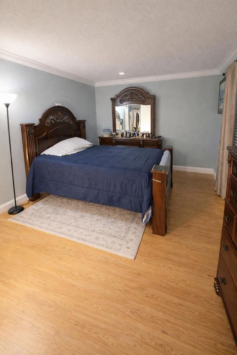 En Venta: $329,000 (3 camas, 2 baños, 1433 Pies cuadrados)