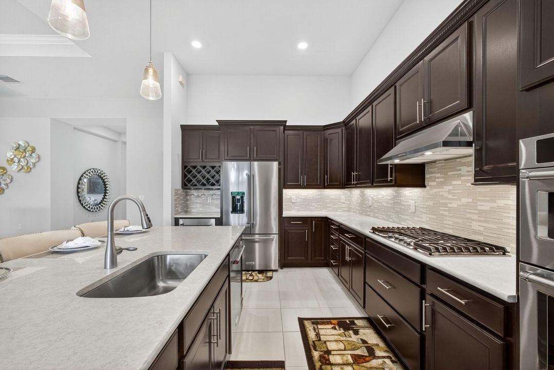 待售: $1,325,000 (4 贝兹, 3 浴室, 3073 平方英尺)