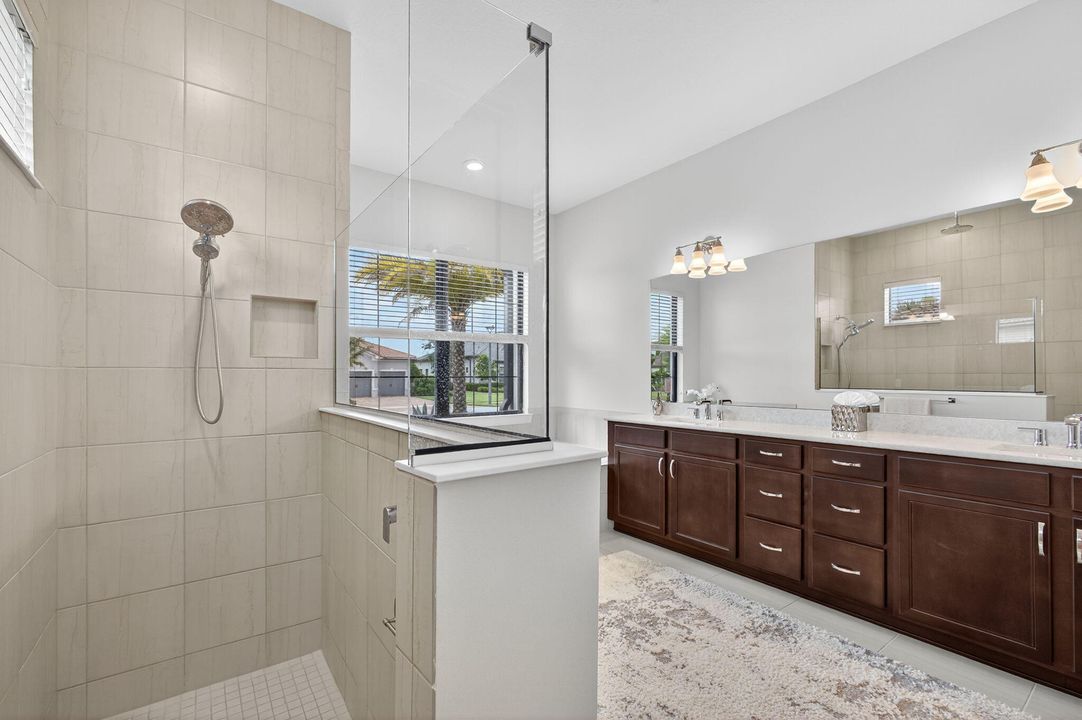 待售: $1,325,000 (4 贝兹, 3 浴室, 3073 平方英尺)