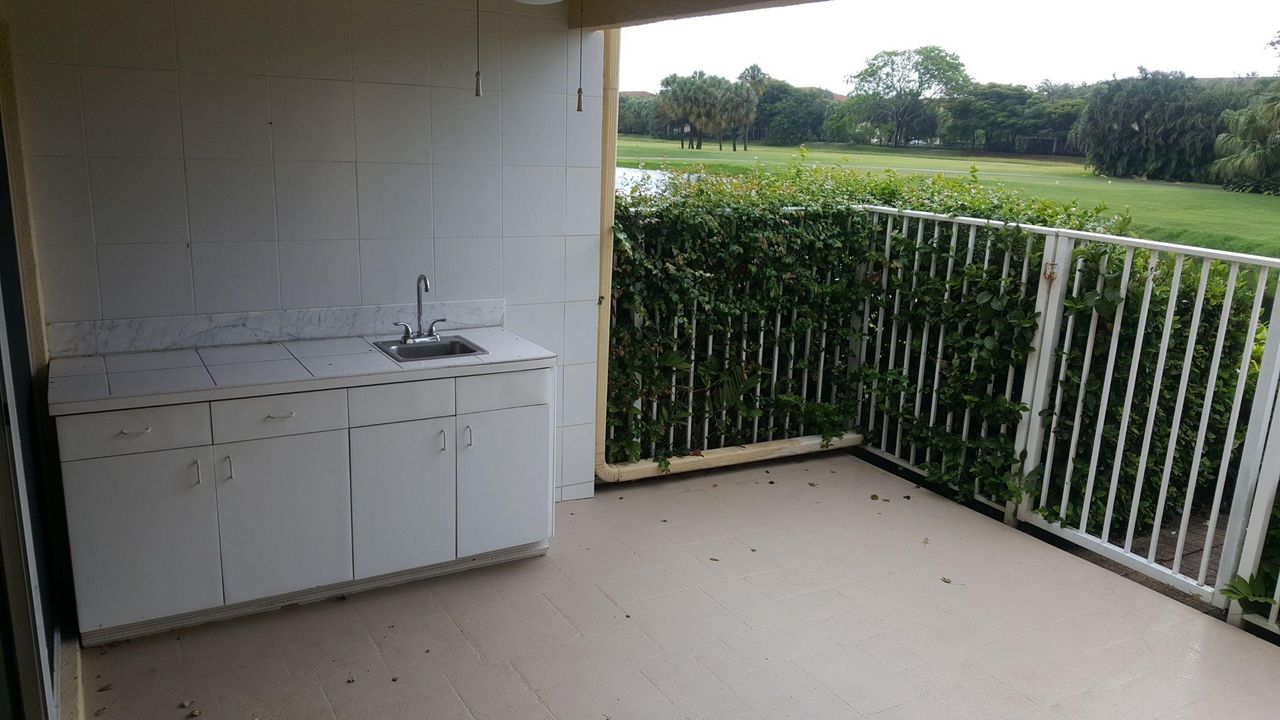 В аренду: $3,750 (3 спален, 2 ванн, 1678 Квадратных фут)