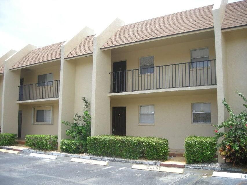 For Rent: $2,200 (2 beds, 2 baths, 1136 Square Feet)