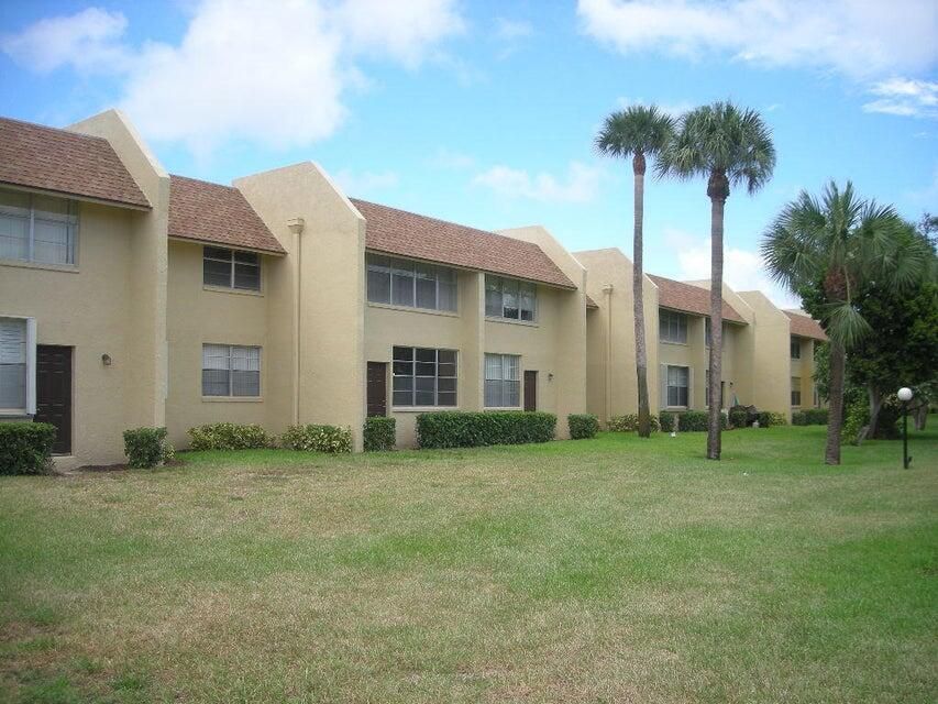 For Rent: $2,200 (2 beds, 2 baths, 1136 Square Feet)