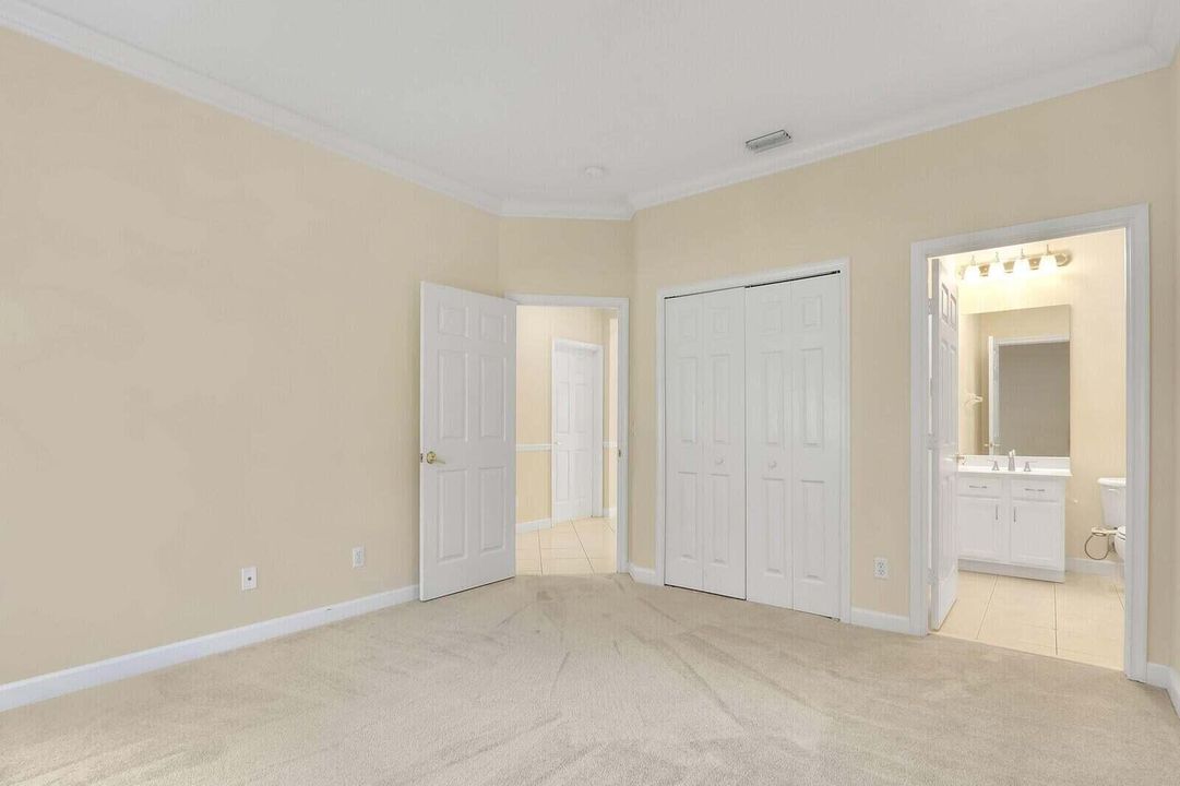 待售: $515,000 (2 贝兹, 2 浴室, 2205 平方英尺)