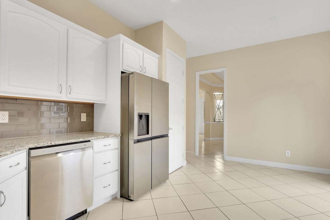 待售: $515,000 (2 贝兹, 2 浴室, 2205 平方英尺)