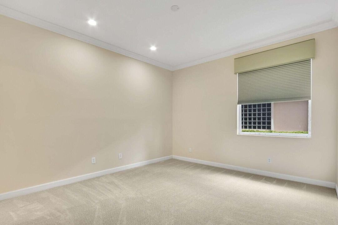 待售: $515,000 (2 贝兹, 2 浴室, 2205 平方英尺)