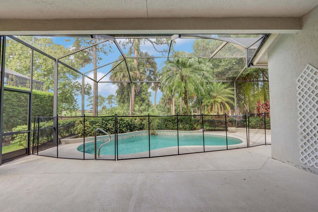 待售: $515,000 (2 贝兹, 2 浴室, 2205 平方英尺)