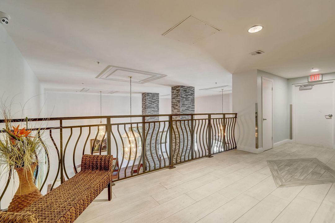 待售: $269,000 (1 贝兹, 1 浴室, 867 平方英尺)