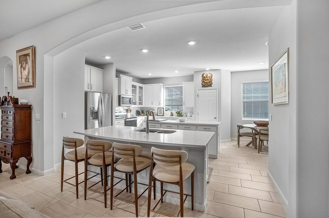 На продажу: $565,000 (3 спален, 3 ванн, 2312 Квадратных фут)