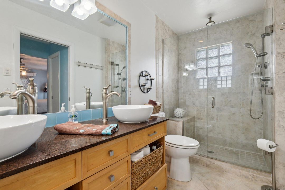 待售: $369,000 (2 贝兹, 2 浴室, 1710 平方英尺)