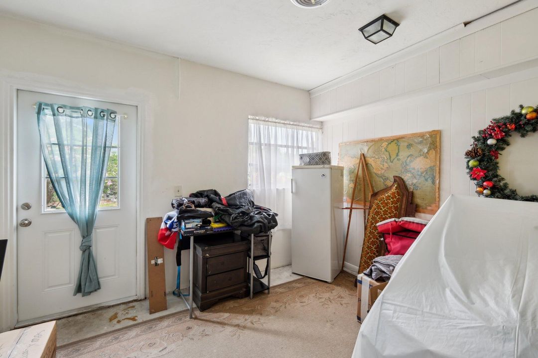 待售: $369,000 (2 贝兹, 2 浴室, 1710 平方英尺)