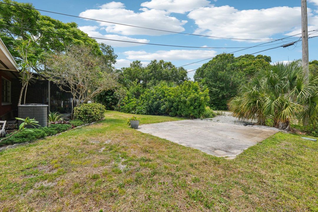 待售: $369,000 (2 贝兹, 2 浴室, 1710 平方英尺)