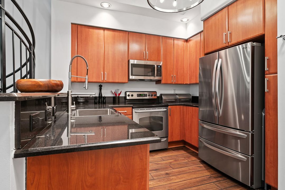 En Venta: $675,000 (1 camas, 1 baños, 1450 Pies cuadrados)